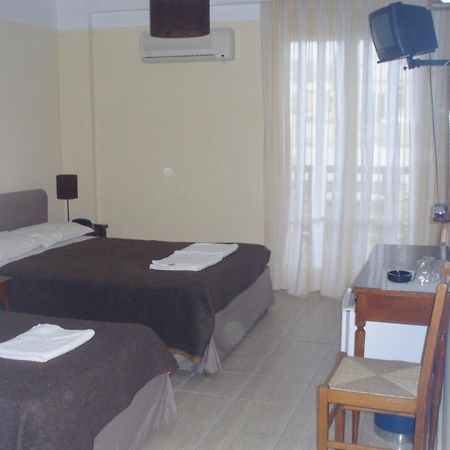 Delfinia Hotel Tínos Værelse billede
