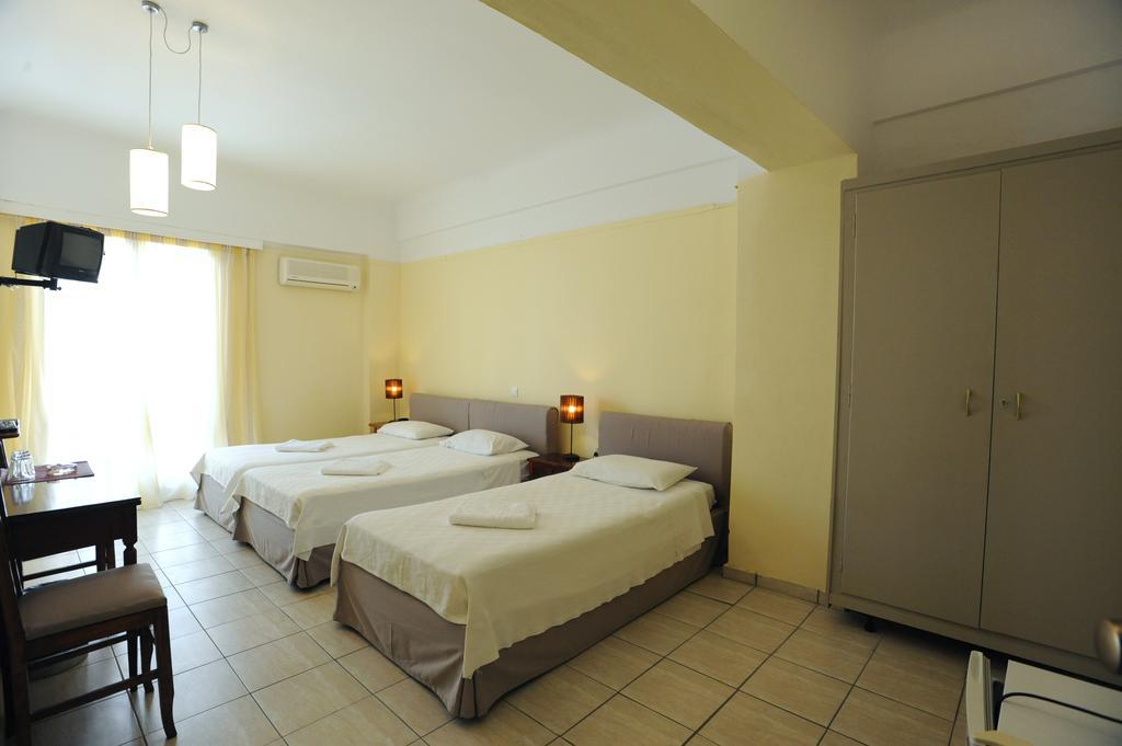 Delfinia Hotel Tínos Værelse billede