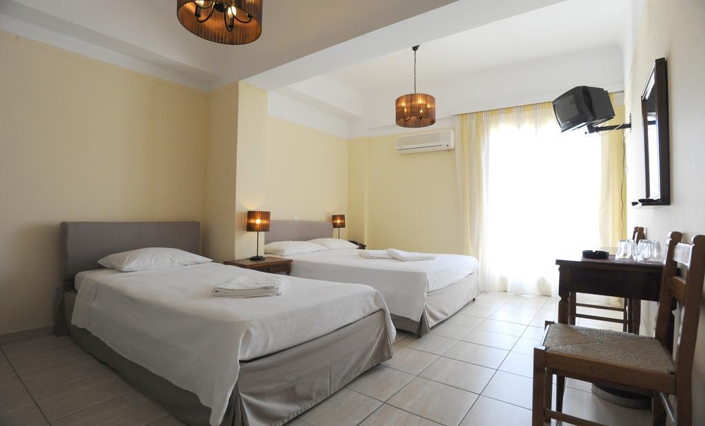 Delfinia Hotel Tínos Værelse billede